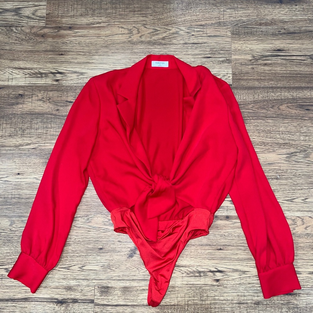 Aritzia Babaton tie front Bodysuit